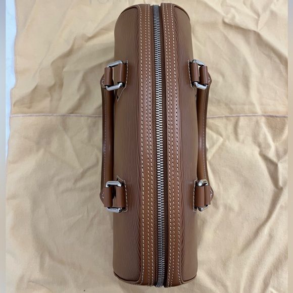 Louis Vuitton Jasmin Epi Leather Bag - Picture 4 of 11